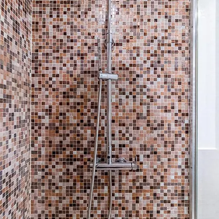 Guestready - Bright In Montmartre Parigi